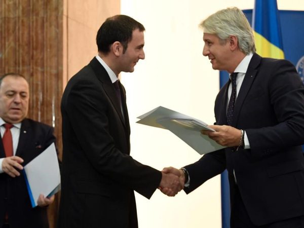Victor Ponta, candidat la Președinția României: Dividende mai avantajoase, plan susținut de Eugen Teodorovici